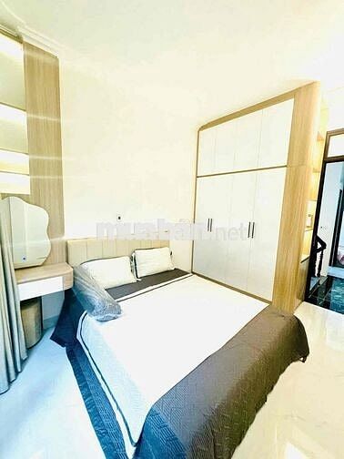 Bán gấp nhà 5 tầng Khương Trung, 5 phòng ngủ, MT 3.1m, giá nhỉnh 6tỷ.