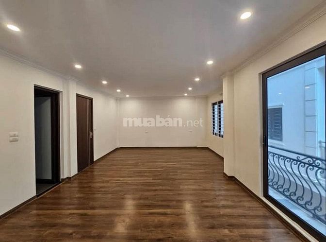 🌟 NHÀ ĐẸP 5 TẦNG – GẦN PHỐ – MẶT TIỀN RỘNG – PHÚC LỢI, LONG BIÊN 🌟