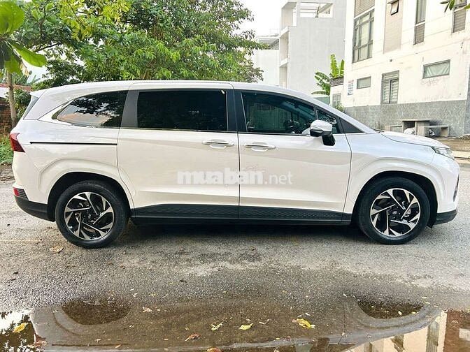 HYUNDAI CUSTIN 2.0T CAO CẤP 2024 LƯỚT 11K