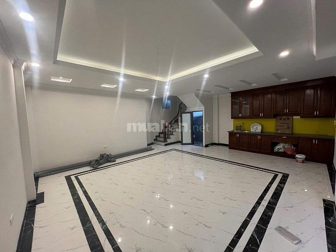 🌟 NHÀ ĐẸP 5 TẦNG – GẦN PHỐ – MẶT TIỀN RỘNG – PHÚC LỢI, LONG BIÊN 🌟