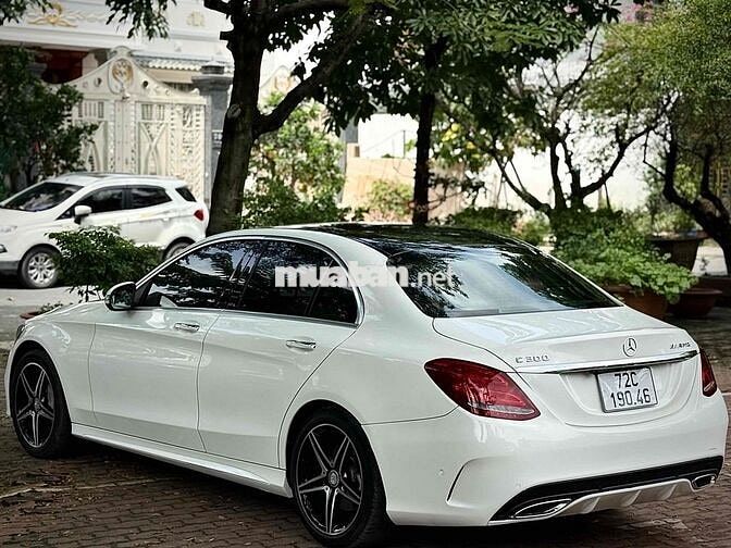 Mercedes Benz C Class 2016 C300 AMG - 6789 km
