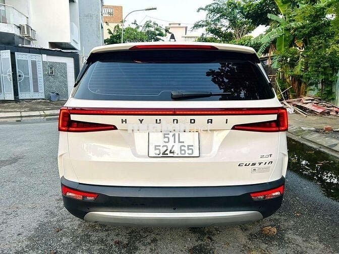 HYUNDAI CUSTIN 2.0T CAO CẤP 2024 LƯỚT 11K