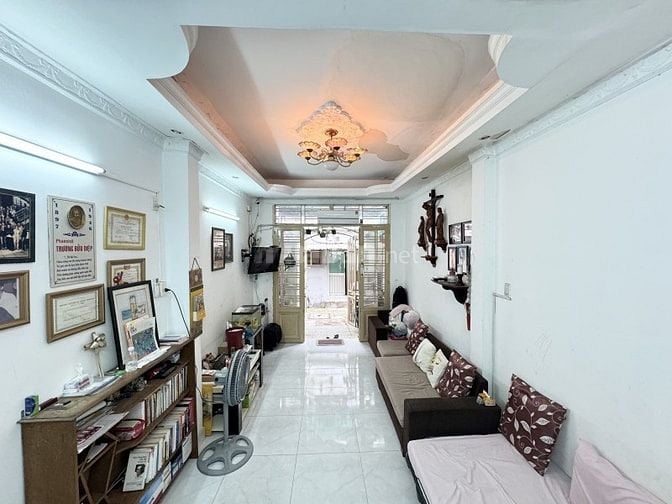 Bán nhà Trần Văn Đang - Hoàng Sa Q.3 - 51m2 - 2PN 2WC - giá 5,99 tỷ