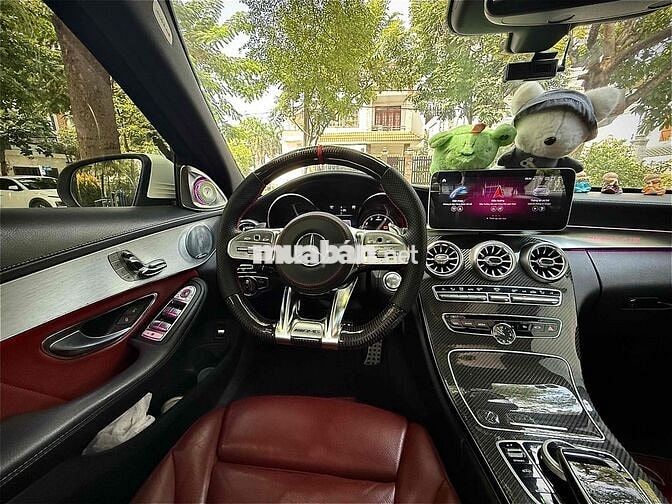 Mercedes Benz C Class 2016 C300 AMG - 6789 km