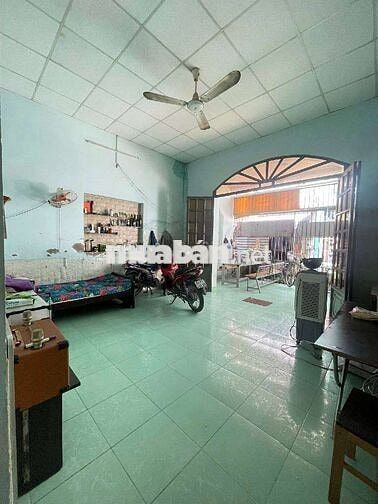 Nhà cấp 4 ngang 8×11 sát mặt tiền đường nhỉnh 3 tỷ khu chợ bà hom
