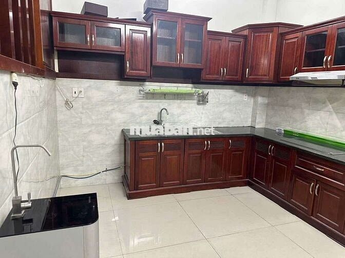 CHO THUÊ NHÀ 4 TẦNG 4PN - HẺM XE HƠI, ĐỐI DIỆN VẠN PHÚC, THỦ ĐỨC