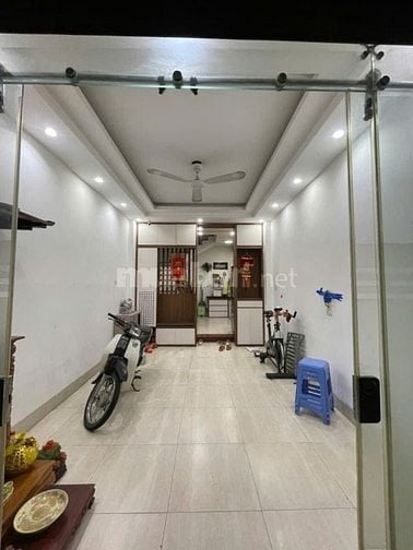 Bán nhà phố Vường Thừa Vũ, Thanh Xuân 37m, 5 tầng. Giá: 12.8 tỷ