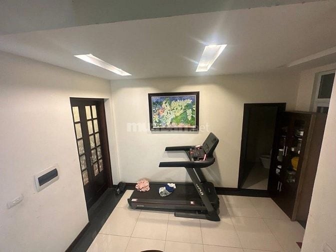 Mãi Phát Tài, Mặt ngõ Đội Cấn, 108m2, 7.6m ngang, 2 thoáng trước sau
