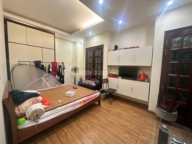 Mãi Phát Tài, Mặt ngõ Đội Cấn, 108m2, 7.6m ngang, 2 thoáng trước sau
