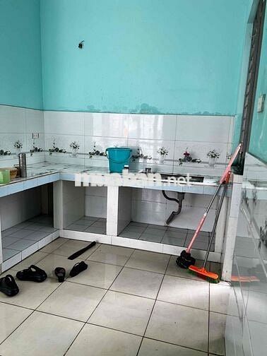 Cho thuê căn hộ 2MT ngay góc B1.3 Vĩnh Lộc B, Bình Chánh,4tr