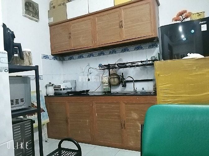 HỘ KHẨU QUẬN 1 - CÁCH MT HOÀNG SA 20M - HẺM XE HƠI 5M