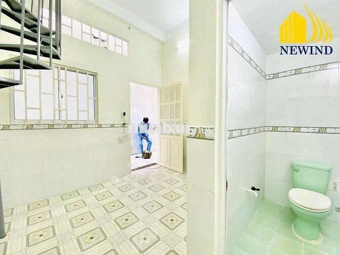 Cho thuê phòng trọ trệt, gác cao ban công. Điện nhà nước, gần KCX, UFM