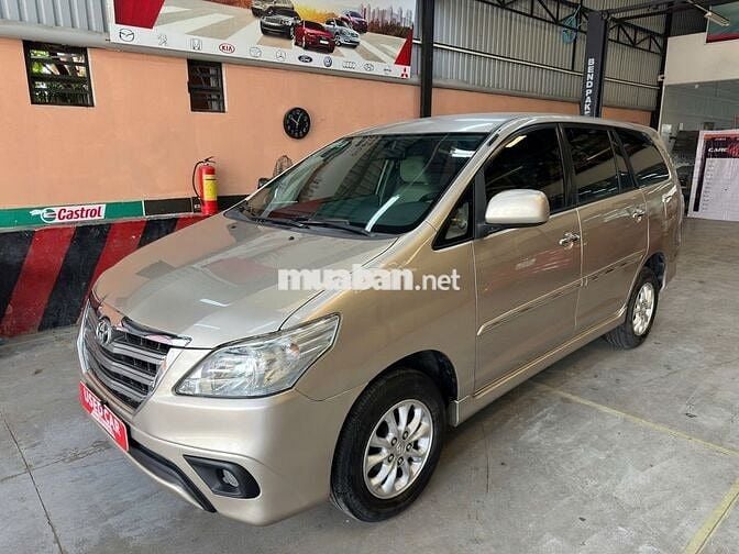Toyota Innova 2014 2.0G - 275000 km