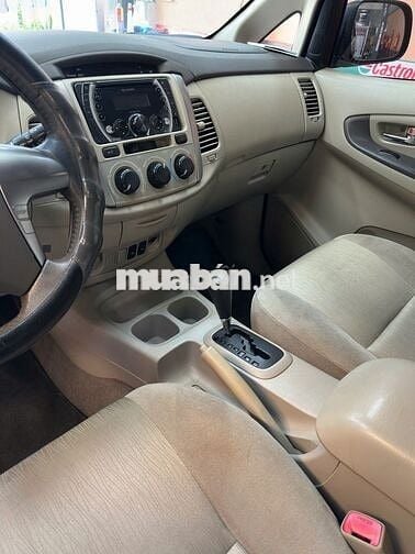 Toyota Innova 2014 2.0G - 275000 km
