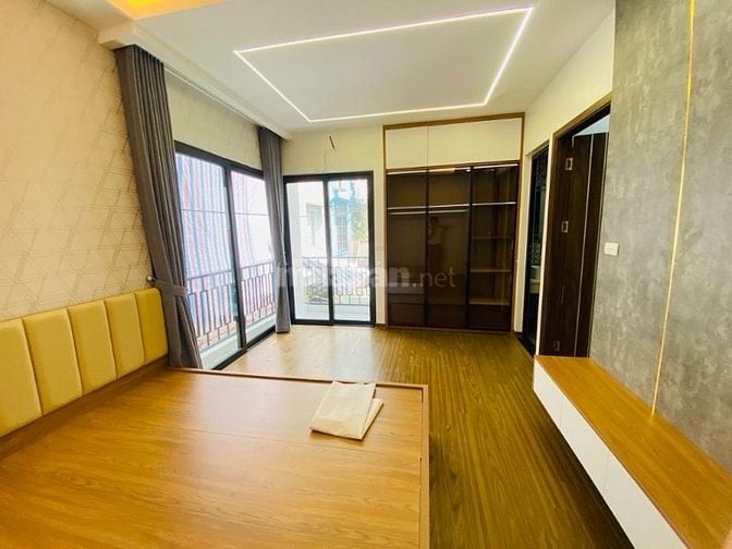 BÁN NHÀ LÔ GÓC PHỐ PHÙNG KHOANG,NHÀ MỚI 5TẦNG,OTO ĐỖ CỬA,GIÁ 11,2tỷ