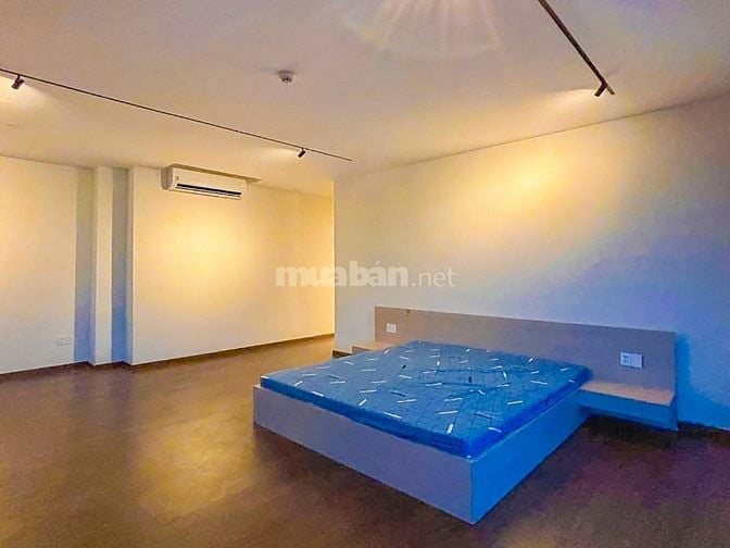Bán gấp căn Penthouse D’Edge Thảo Điền gồm 2 tầng 4 phòng ngủ 412m2