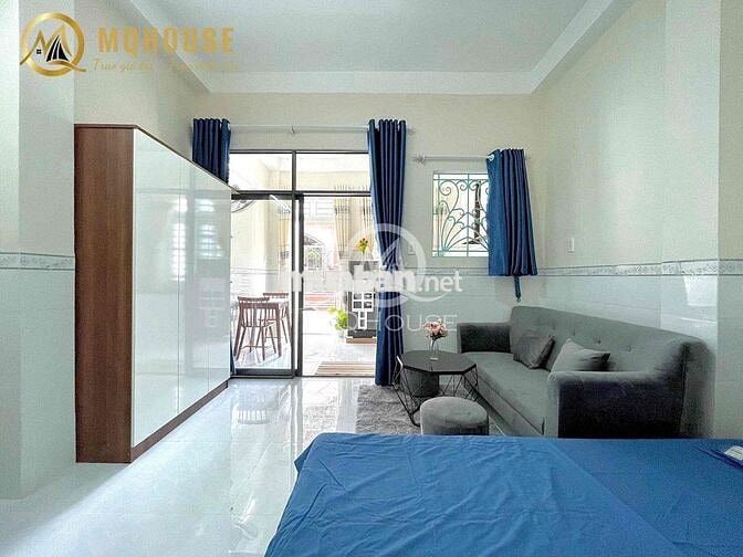 CHO THUÊ 1 PHÒNG NGỦ TRỐNG SẴN BAN CÔNG THOÁNG NGAY TOÀ NHÀ VIETTEL Q3