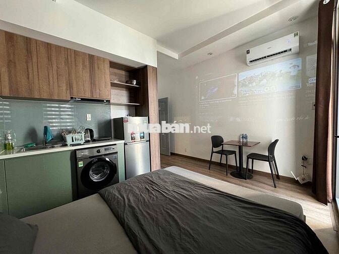 Căn hộ 1PN ban công view city, full nội thất, máy giặt riêng