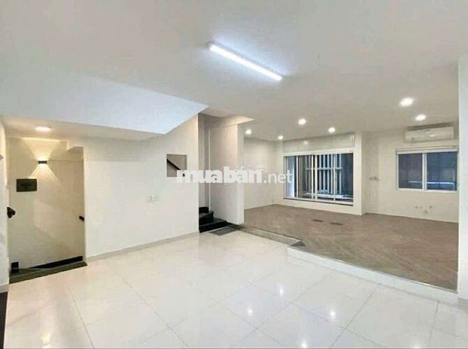 Nhà 1 Trệt 1 Lửng 3 Lầu 6x20m Mặt Tiền Khu Phú Mỹ Hưng Q.7