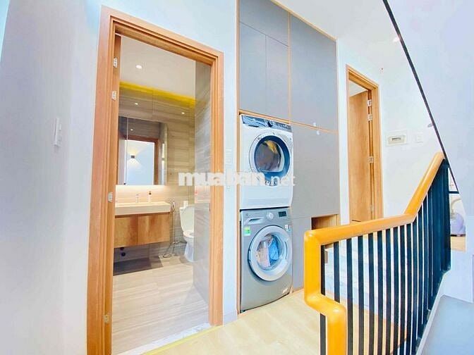 Bán nhà khu Phan Xích Long mặt tiền 8m, xem nhà đảm bảo thích vị trí.
