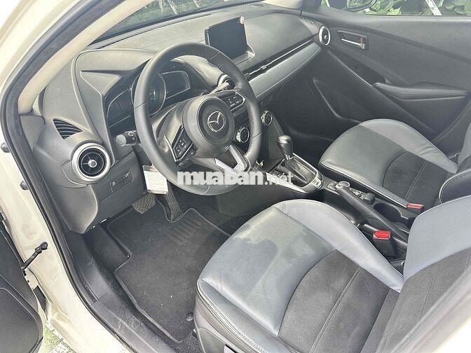 Cần Bán Chiếc Mazda2 Sport 1.5Luxury sx2022