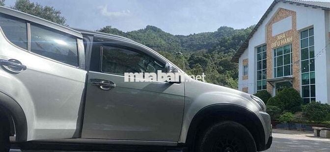 Isuzu Mu X 2019 1.9 4X2 AT - 190000 km