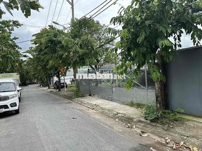 NHÀ XƯỞNG MẶT TIỀN GẦN LÊ VĂN KHƯƠNG - HÓC MÔN - 20x16 - CHỈ 7.3TỶ TL