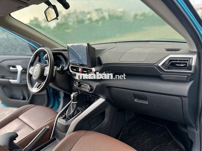 Toyota Raize 2022 - xanh ngọc nóc đen đẹp như mới