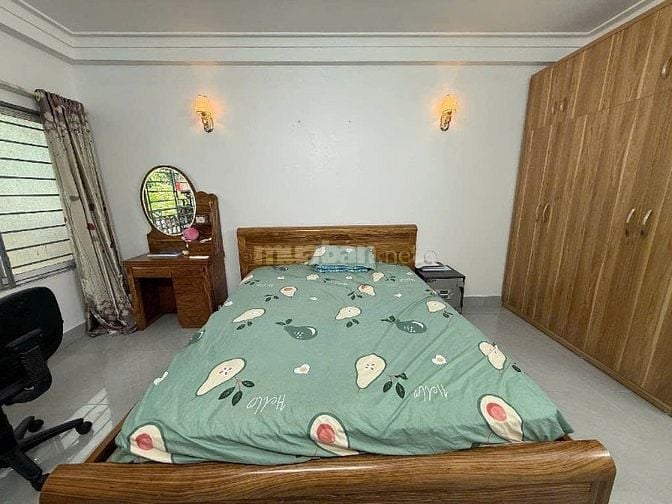 Nhà Đẹp Giá Tốt - Vị Trí Sêu Đắc Địa - Ô Tô Đỗ Cửa - Chỉ 4 Tỷ