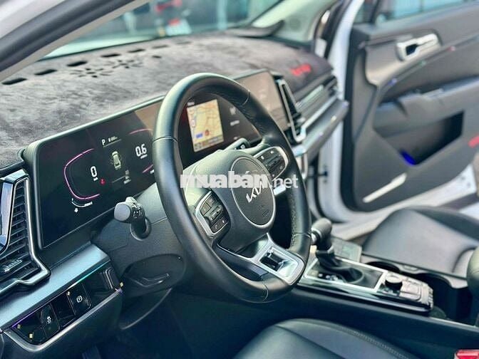 Kia Sportage 2022 - 8000 km mới nhất việt nam