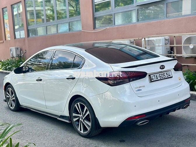 Kia Cerato 2017 1.6 AT - 70000 km