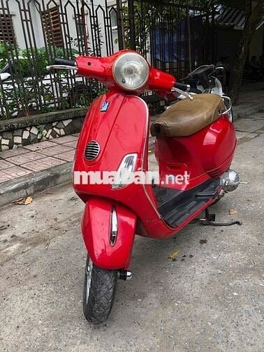 nhà thừa xe máy vespa lx bán cho ai cần