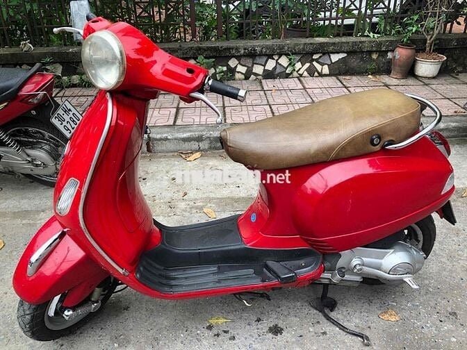 nhà thừa xe máy vespa lx bán cho ai cần