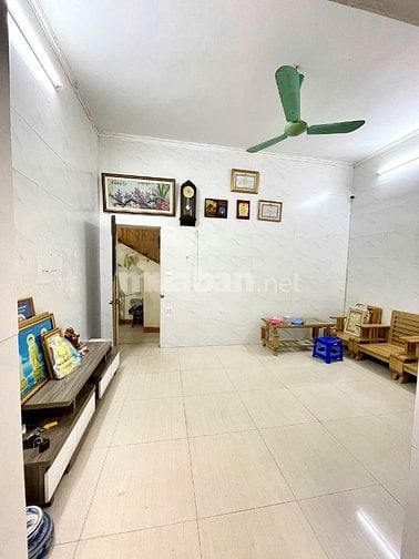 Cho thuê nhà riêng sân vườn trung tâm Hai Bà Trưng Phố Bạch Mai Hà Nội
