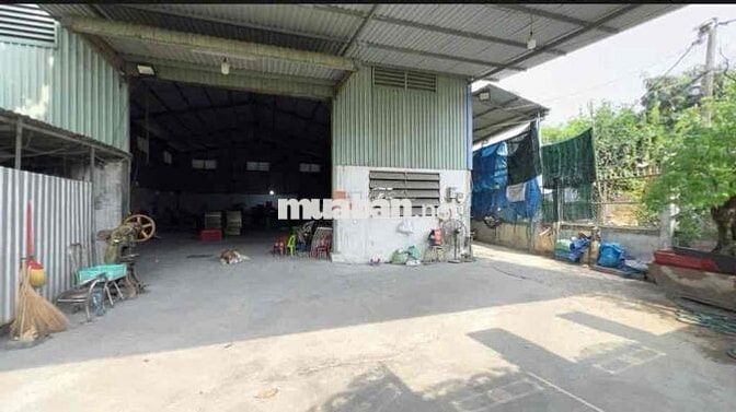 Gần 900m2 đất tặng kèm kho, Tân Quý Tây, Bình Chánh