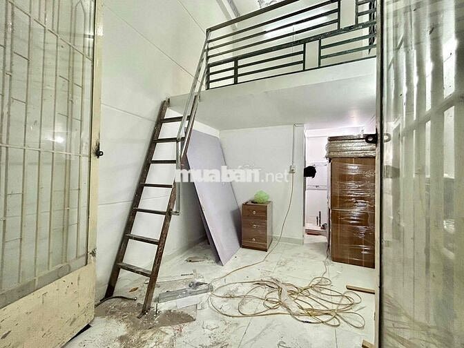 KIOT NHỎ CHO THUÊ Ở HOẶC KINH DOANH CÓ GÁC LỬNG CAO 2M GẦN VÕ VĂN KIỆT