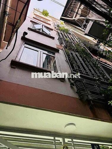 Mặt Ngõ Hoàng Hoa Thám - Trước Nhà Hơn 3m- 33m2 Nở Hậu - Chỉ Hơn 7 Tỷ