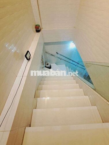 Nhà Bà Hom, Quận 6, 73m², 4.7x13m, 2 Tầng, 3 PN, HXH, Giá hơn 5 tỷ Xíu