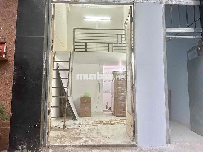 KIOT NHỎ CHO THUÊ Ở HOẶC KINH DOANH CÓ GÁC LỬNG CAO 2M GẦN VÕ VĂN KIỆT