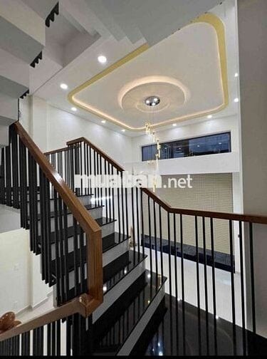 Nhà mới 100% ( 5 x 15 có 7pn 8wc có cầu thang máy )