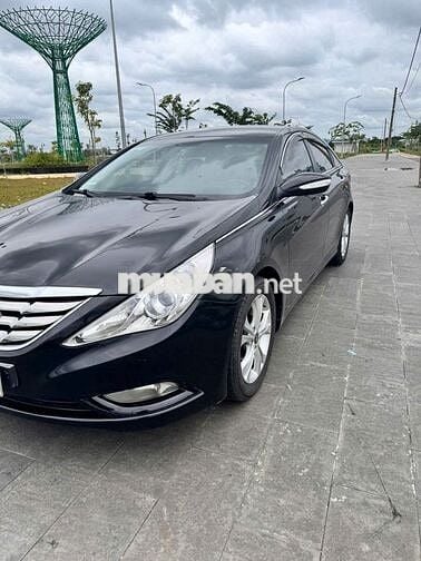 Hyundai Sonata 2010 2.0L AT - 93000 km