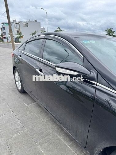 Hyundai Sonata 2010 2.0L AT - 93000 km