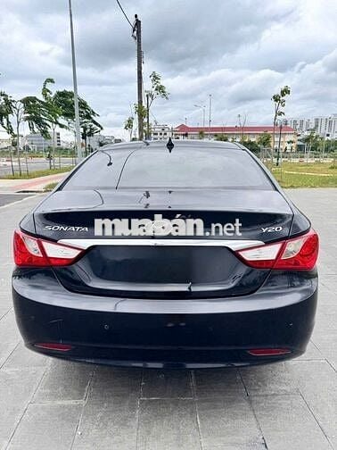 Hyundai Sonata 2010 2.0L AT - 93000 km