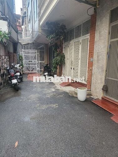 Cho thuê nhà ngõ 291 khương trung Hà nội oto vào nhà