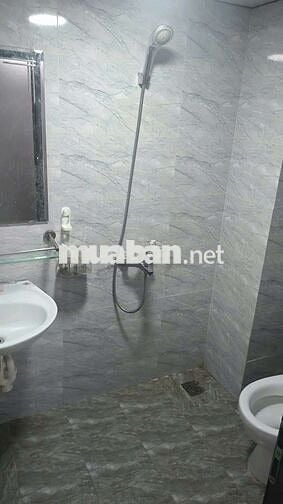 Cho thuê nhà ngõ 291 khương trung Hà nội oto vào nhà
