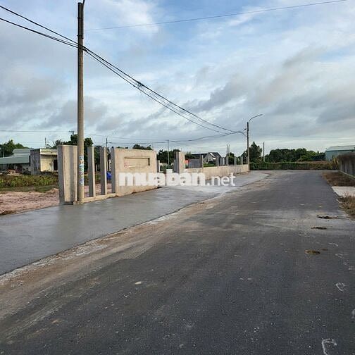 Bán lô đất góc trung tâm xã Phước Hải 2 mặt tiền 309m2 giá chỉ 2,6 tỷ