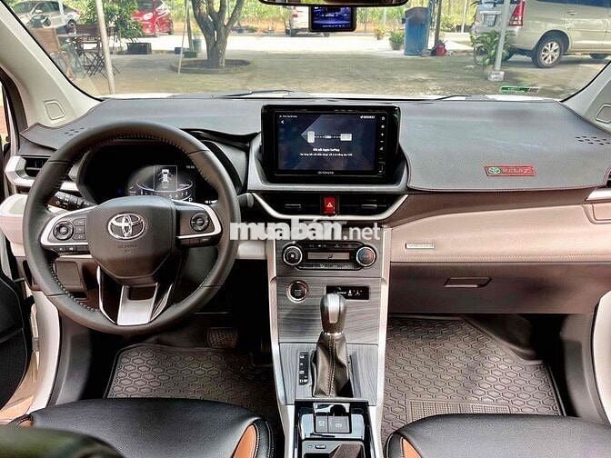 Toyota Veloz Cross 1.5 bản tiêu chuẩn 2023