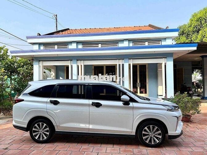 Toyota Veloz Cross 1.5 bản tiêu chuẩn 2023