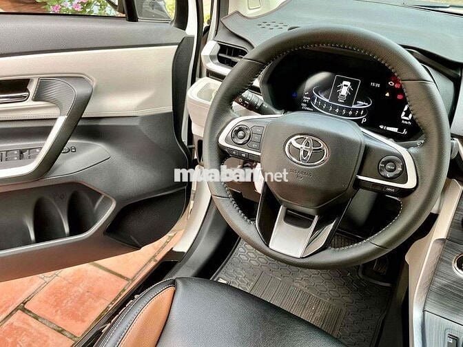 Toyota Veloz Cross 1.5 Tiêu Chuẩn – 2023