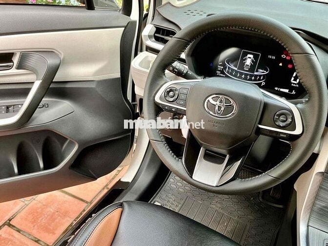 Veloz Cross 2023 Xe gia đình tphcm-27000km